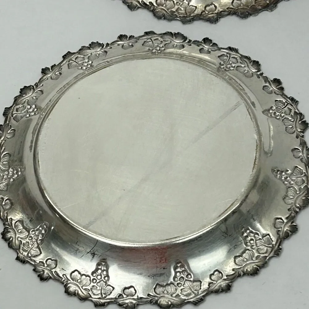 Silver Plated Beverage Coaster Set Of 4 Grapes Ornate Decor Drinks Trinket Bar